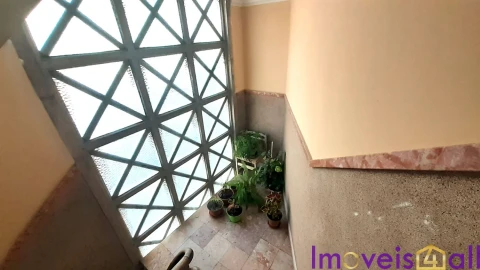 Apartamento T1 para Venda em São Vicente