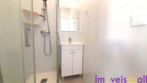 Apartamento T1 para Venda em São Vicente