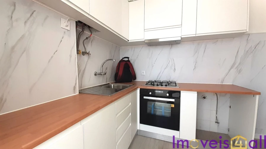 Apartamento T2 para Venda em São Vicente Foto 4