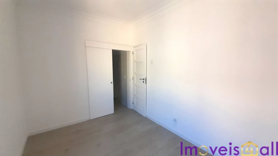 Apartamento T2 para Venda em São Vicente Foto 22