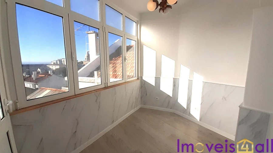 Apartamento T2 para Venda em São Vicente Foto 5