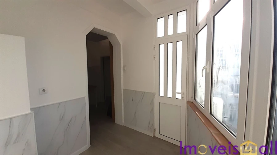 Apartamento T2 para Venda em São Vicente Foto 11