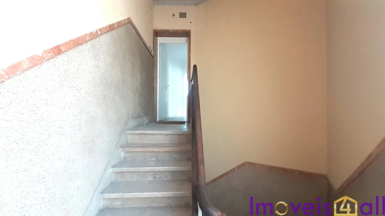 Apartamento T2 para Venda em São Vicente Foto 31