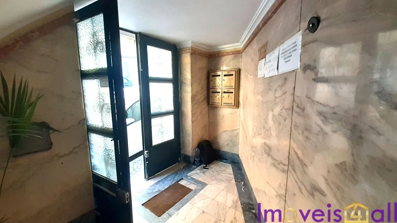 Apartamento T2 para Venda em São Vicente Foto 32