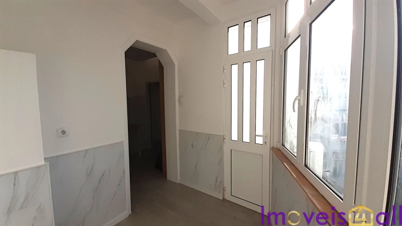 Apartamento T2 para Venda em São Vicente Foto 11