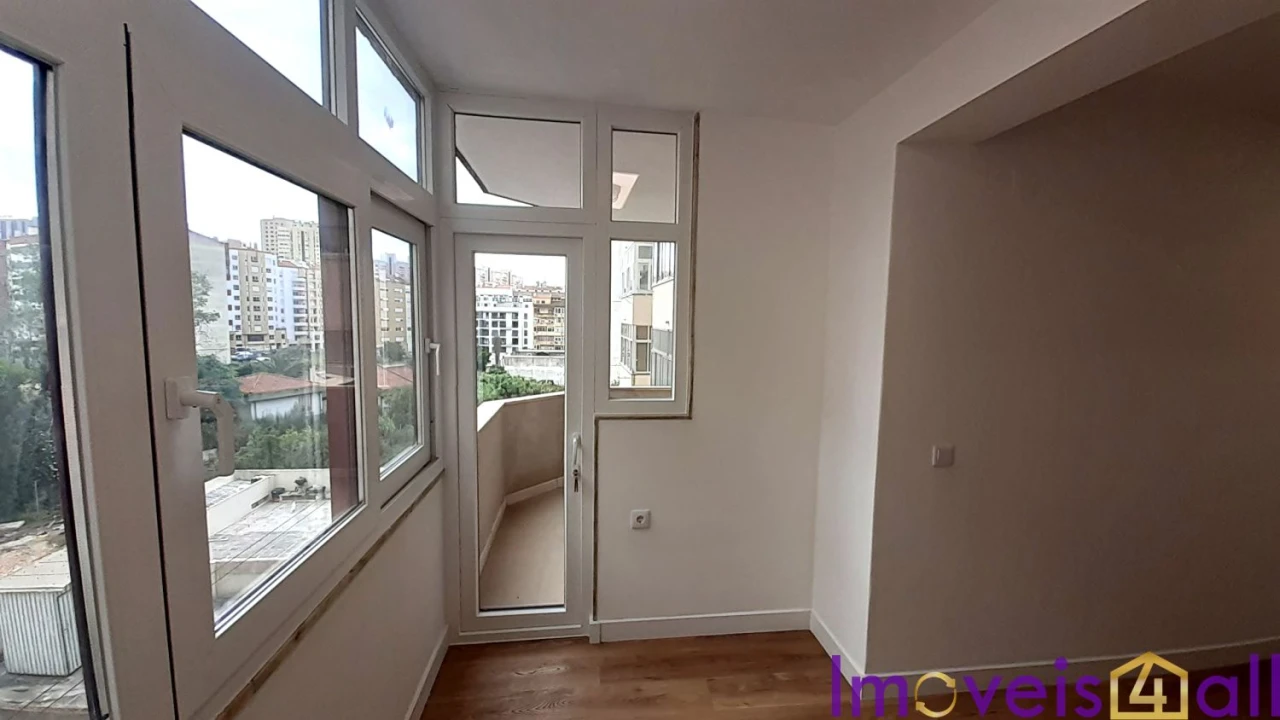 Apartamento T3 para Venda em São Domingos de Benfica Foto 6