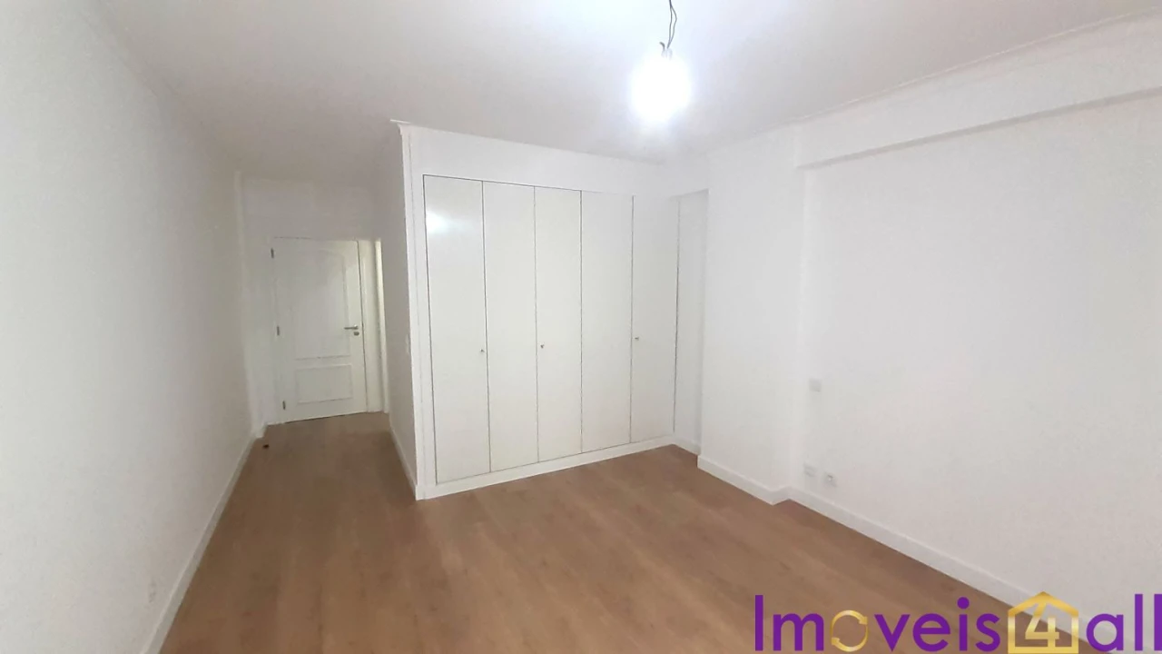 Apartamento T3 para Venda em São Domingos de Benfica Foto 16