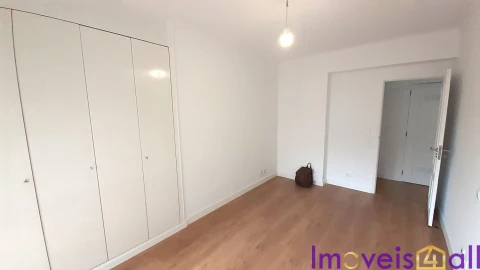 Apartamento T3 para Venda em São Domingos de Benfica