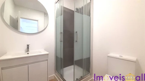 Apartamento T3 para Venda em São Domingos de Benfica