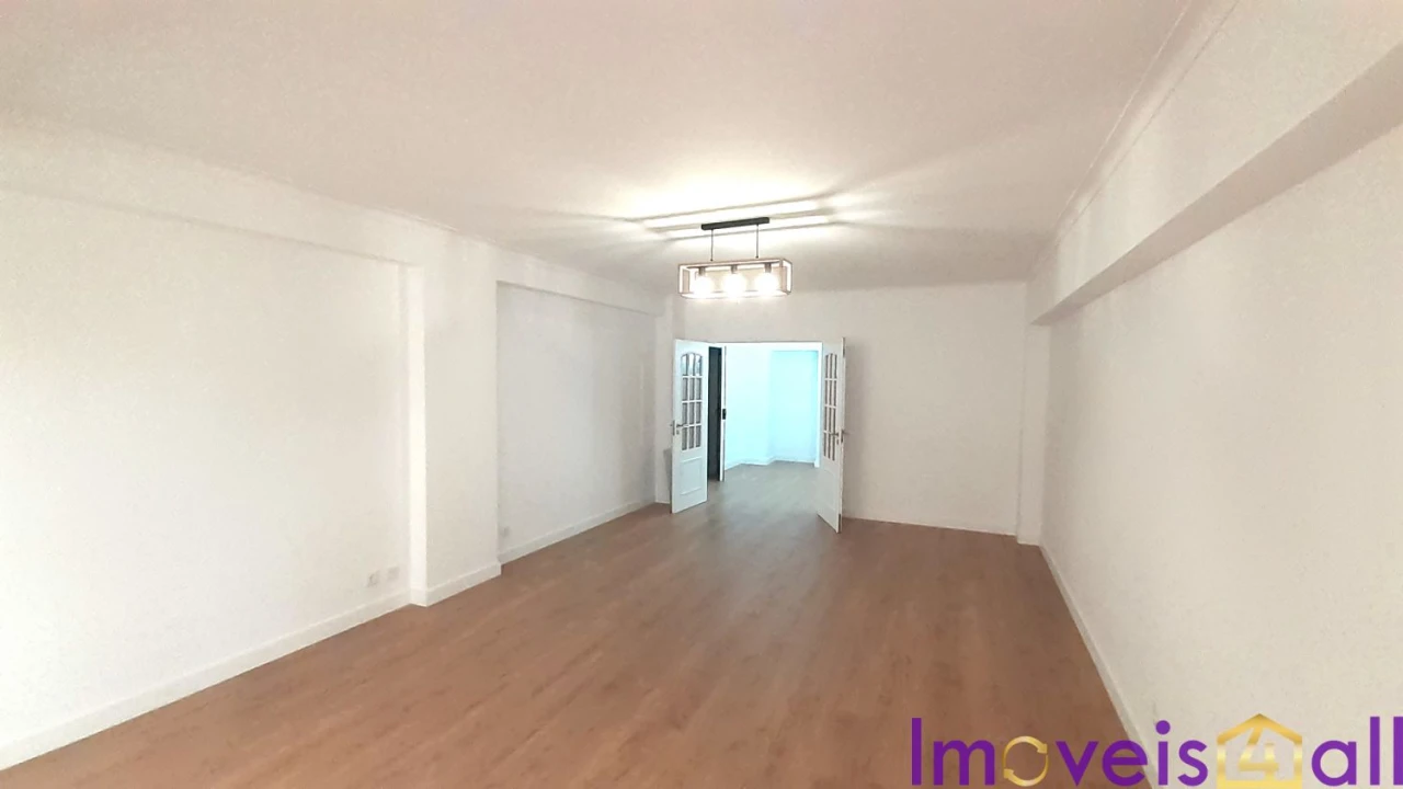 Apartamento T3 para Venda em São Domingos de Benfica Foto 13