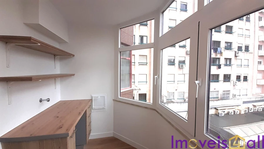 Apartamento T3 para Venda em São Domingos de Benfica Foto 5