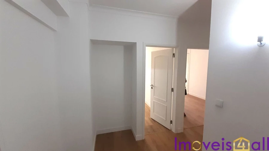 Apartamento T3 para Venda em São Domingos de Benfica Foto 18