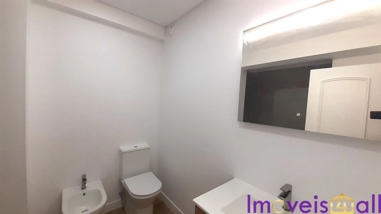 Apartamento T3 para Venda em São Domingos de Benfica Foto 27