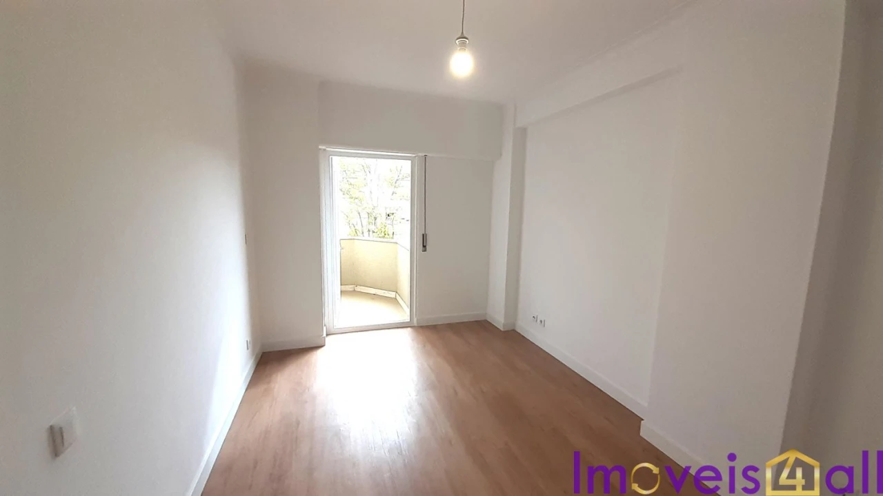 Apartamento T3 para Venda em São Domingos de Benfica Foto 20