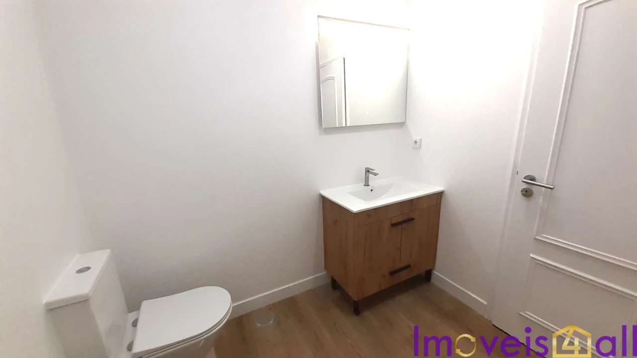 Apartamento T3 para Venda em São Domingos de Benfica Foto 31