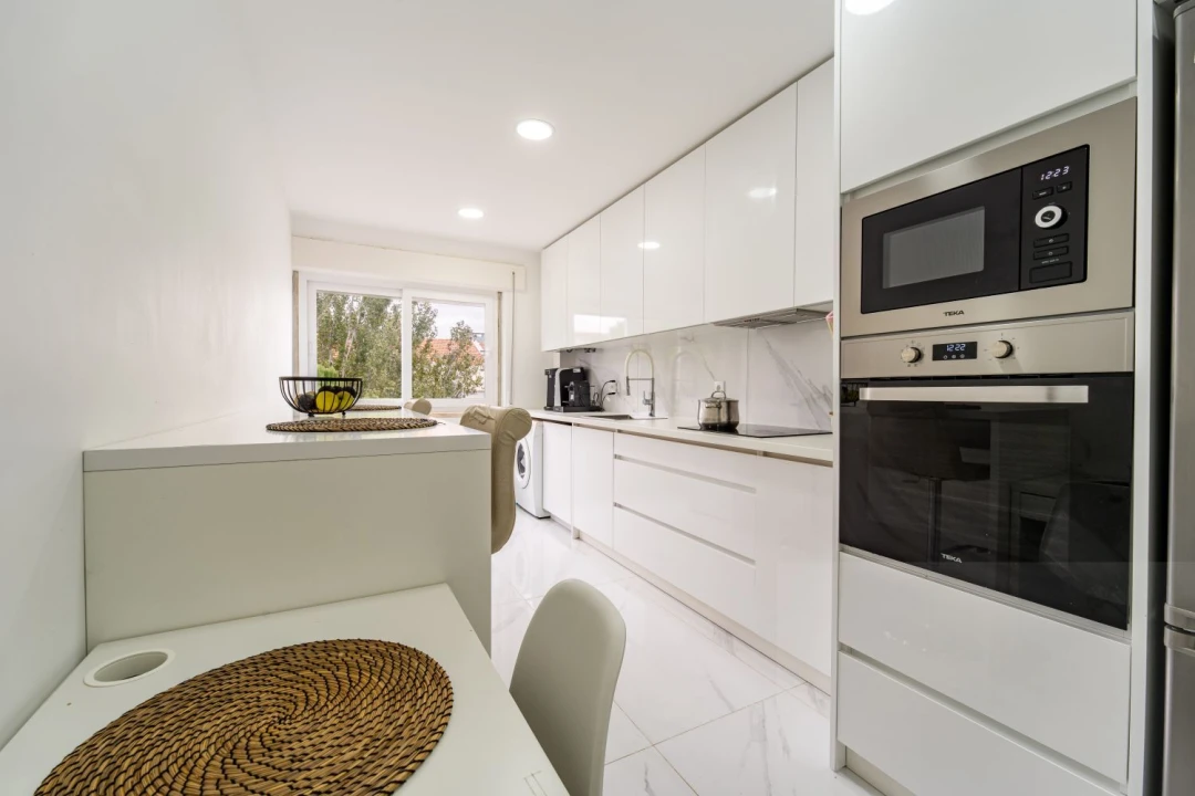 Apartamento T3 para Venda em Massamá e Monte Abraão Foto 1