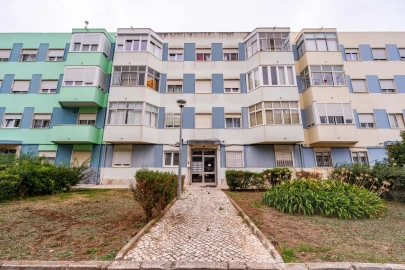 Apartamento T3 para Venda em Massamá e Monte Abraão