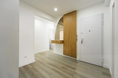 Apartamento T3 para Venda em Massamá e Monte Abraão
