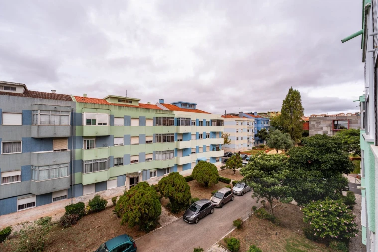 Apartamento T3 para Venda em Massamá e Monte Abraão Foto 26
