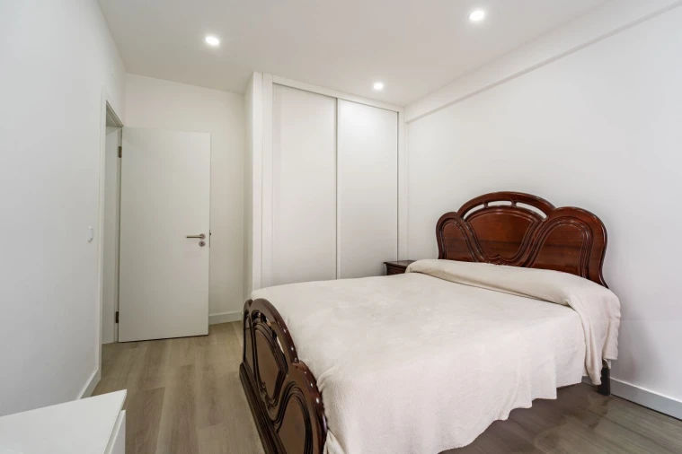 Apartamento T3 para Venda em Massamá e Monte Abraão Foto 21