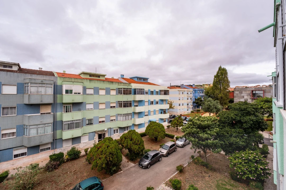 Apartamento T3 para Venda em Massamá e Monte Abraão Foto 26