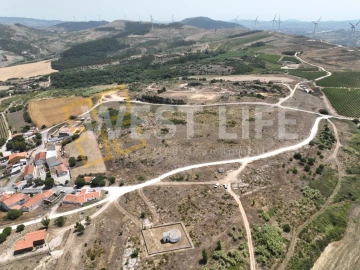 Terreno para Venda em Santa Maria, São Pedro e Matacães