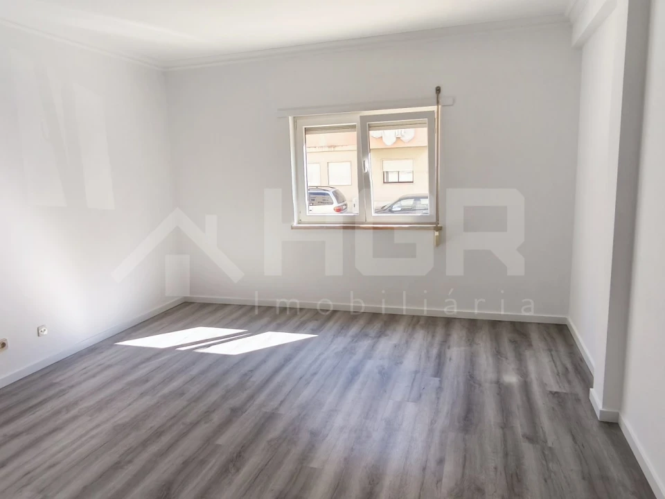 Apartamento T3 para Venda em Quinta do Conde Foto 6
