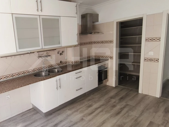 Apartamento T3 para Venda em Quinta do Conde Foto 4