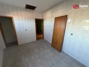Armazém para Venda em Rio Tinto