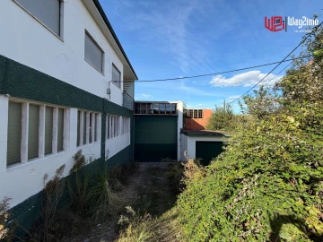 Armazém para Venda em Rio Tinto