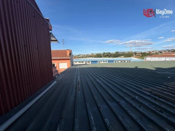 Armazém para Venda em Rio Tinto