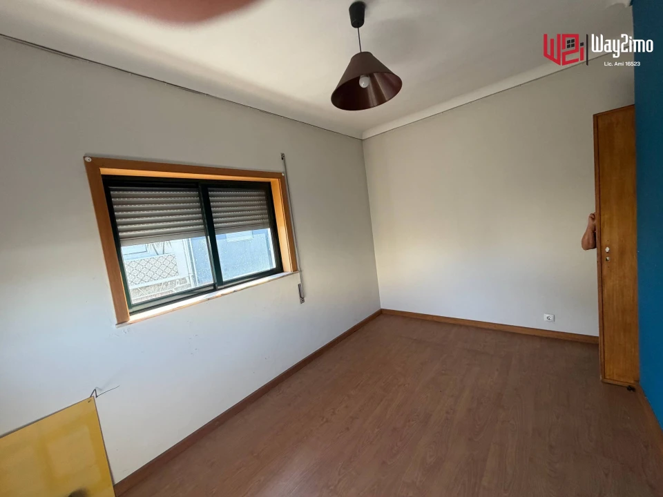 Armazém para Venda em Rio Tinto Foto 25