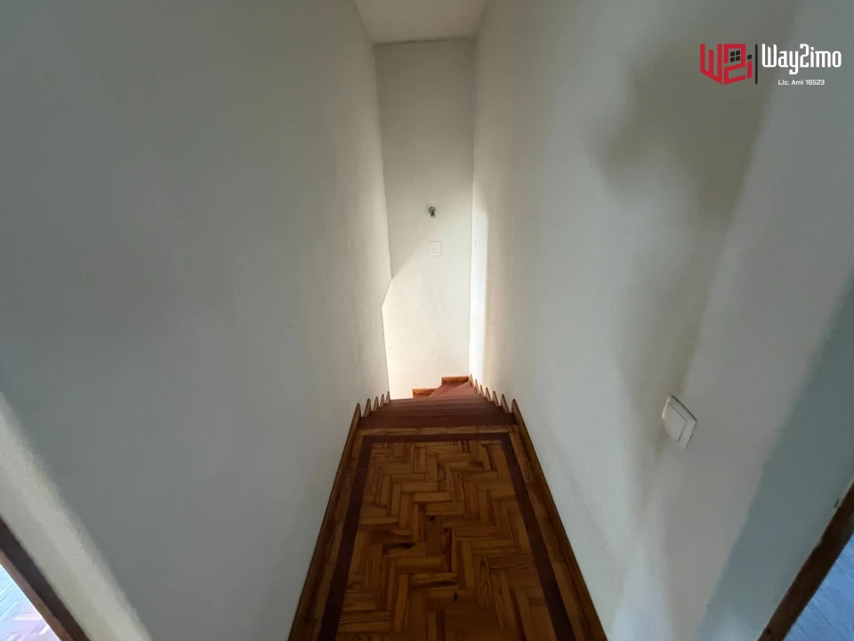 Armazém para Venda em Rio Tinto Foto 32