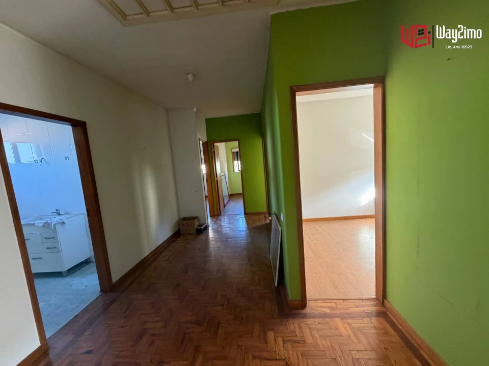 Armazém para Venda em Rio Tinto Foto 33