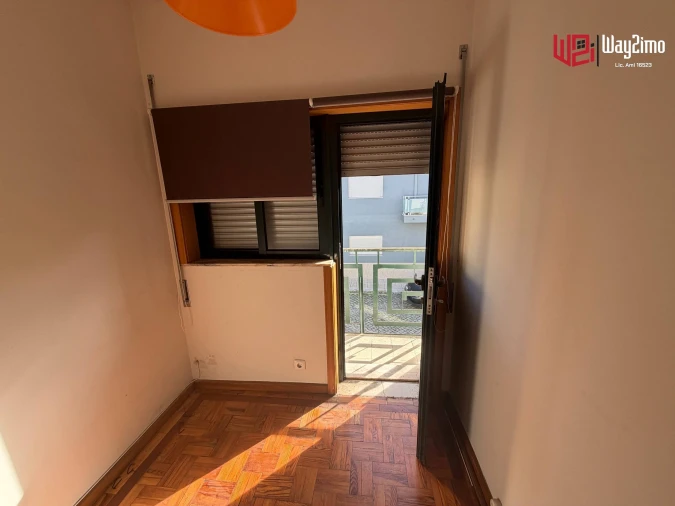 Armazém para Venda em Rio Tinto Foto 21