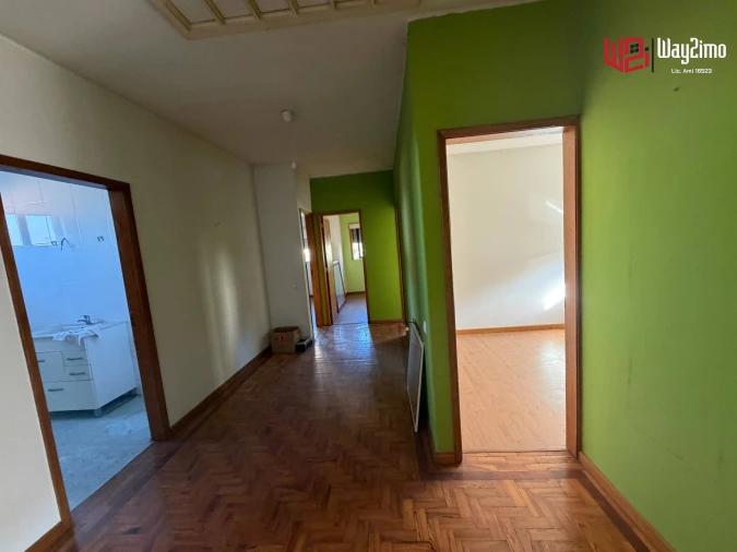Armazém para Venda em Rio Tinto Foto 33