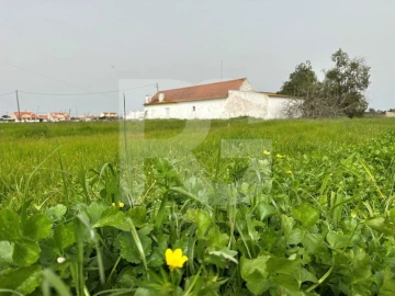 Moradia T3 para Venda em Atalaia e Alto Estanqueiro-Jardia
