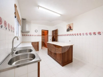 Moradia T6 para Venda em Fatima