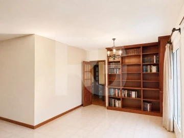 Moradia T6 para Venda em Fatima