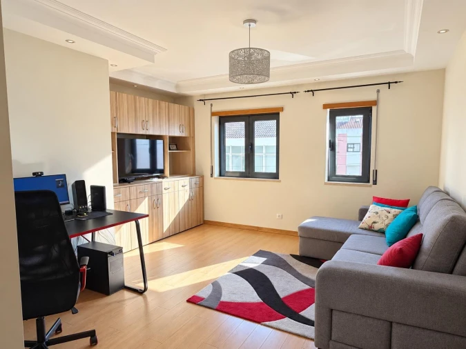 Apartamento T2 para Venda em Pontinha e Famões Foto 4