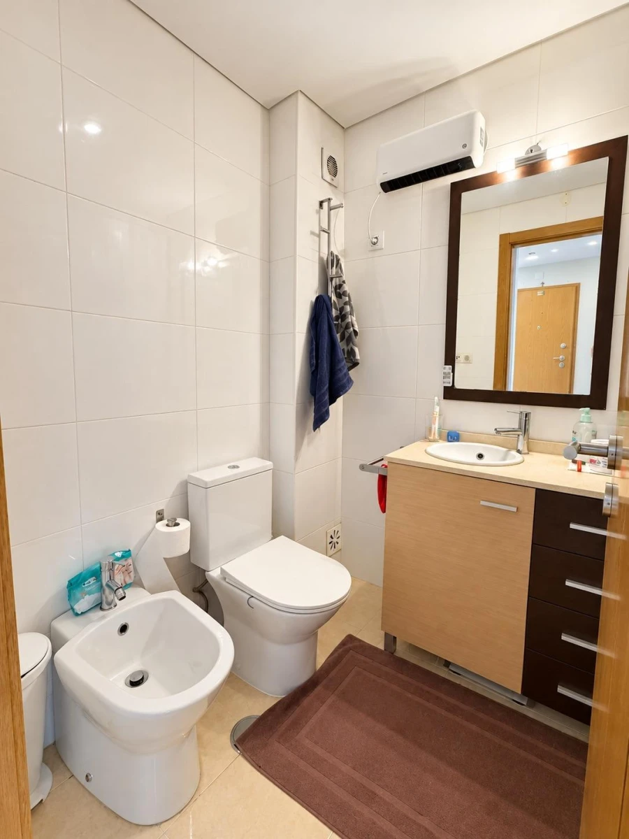 Apartamento T2 para Venda em Pontinha e Famões Foto 8