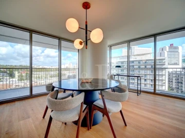 Apartamento T1 para Arrendamento em Campolide