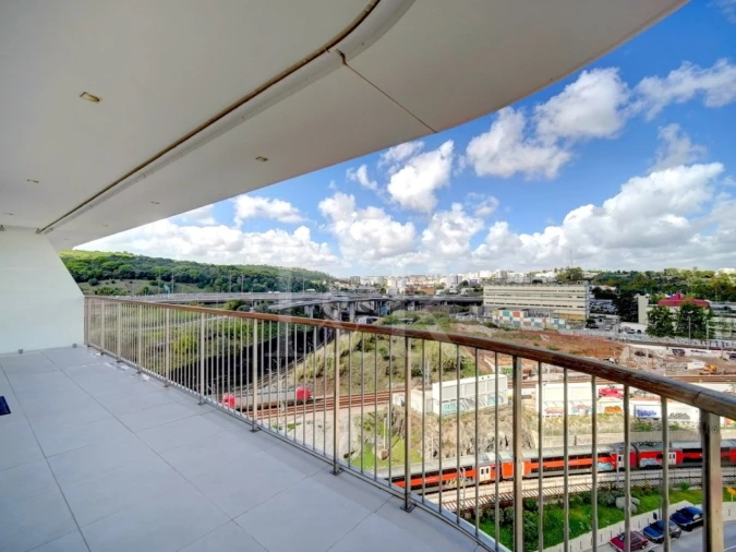 Apartamento T1 para Arrendamento em Campolide Foto 9