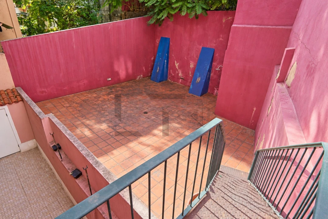 Apartamento T3 para Venda em Santo António Foto 11