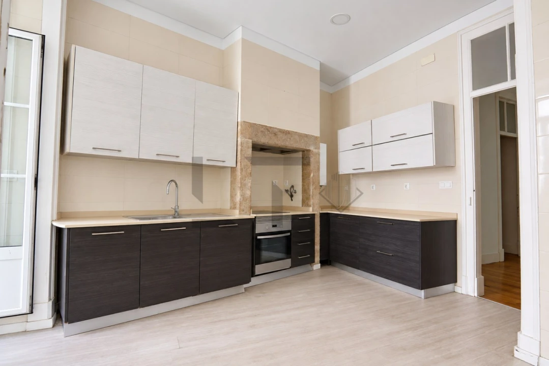 Apartamento T3 para Venda em Santo António Foto 19