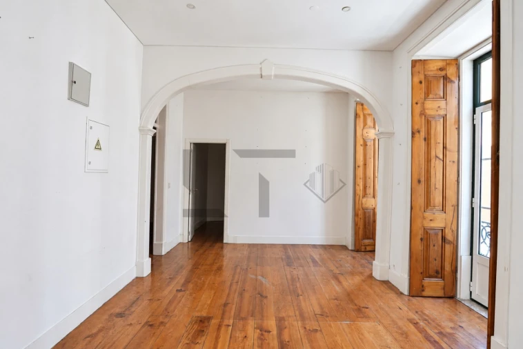Apartamento T3 para Venda em Santo António Foto 5