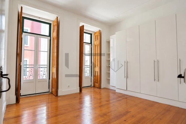 Apartamento T3 para Venda em Santo António Foto 22