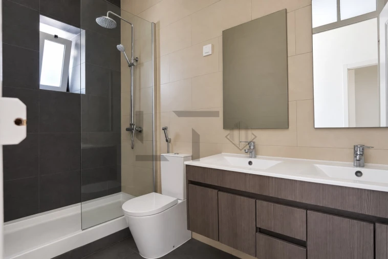 Apartamento T3 para Venda em Santo António Foto 28