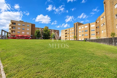 Apartamento T1 para Venda em Valongo