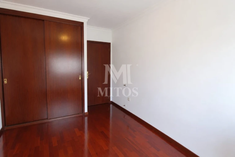 Apartamento T1 para Venda em Valongo Foto 11